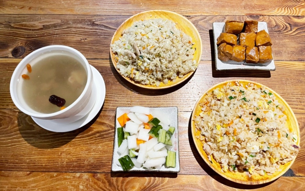 [吃喝] 板橋食記・炒飯製研所 創意口味炒飯 